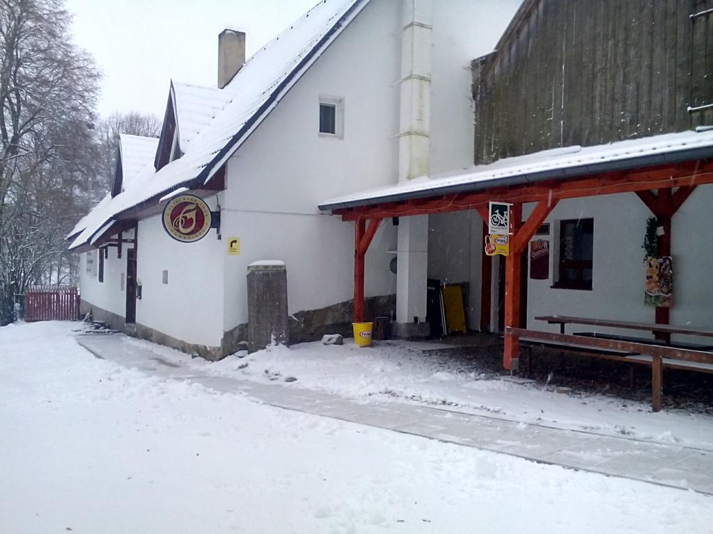 Penzion U Dvojice Hotel Nove Mesto na Morave Exterior foto